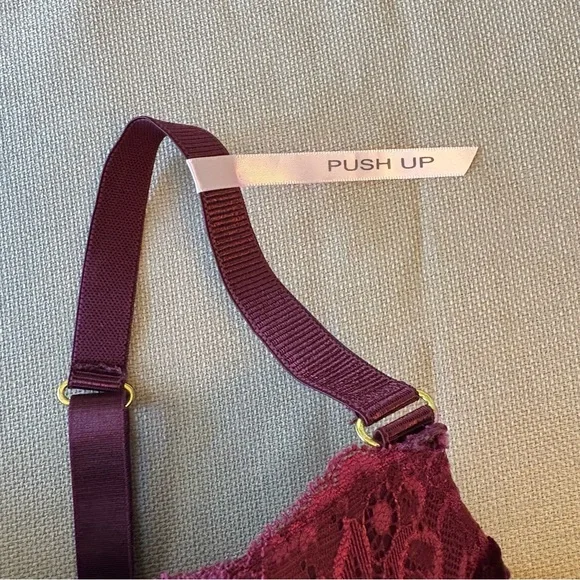 Daisy Fuentes NWOT Deep Purple Velvet Lace Bodysuit Lingerie - Picture 4 of 8